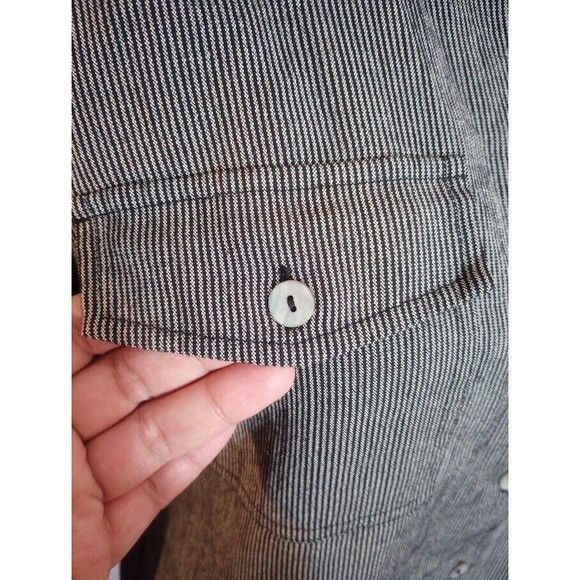 Chico's Women's Shell Button Down Shirt Striped Rolled Tab Sleeve Size 1 Medium - Picture 6 of 8